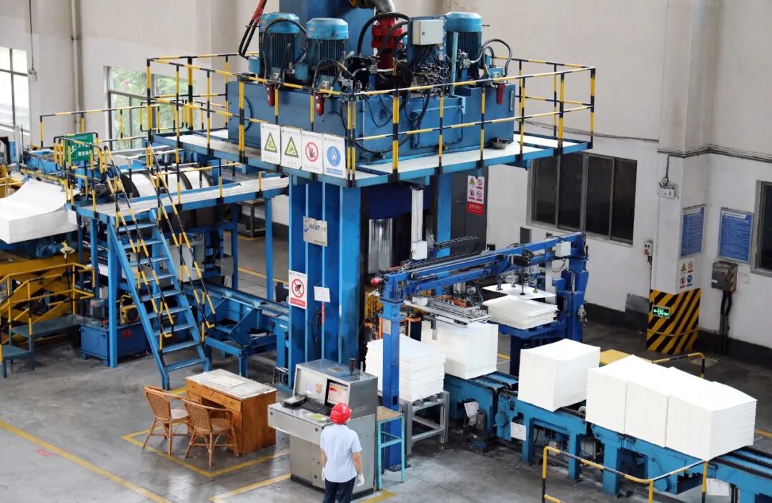 1758806139135817.jpg 640.jpg